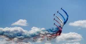 Red arrows display team arrow head