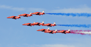 Red arrows display team diamond 9
