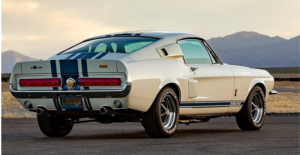 White ford mustang gt 500